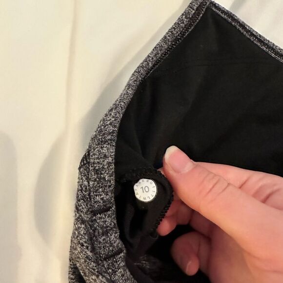 NWOT Lululemon Grey Spaghetti Strap Racerback Tank Size 10 - Picture 9 of 10